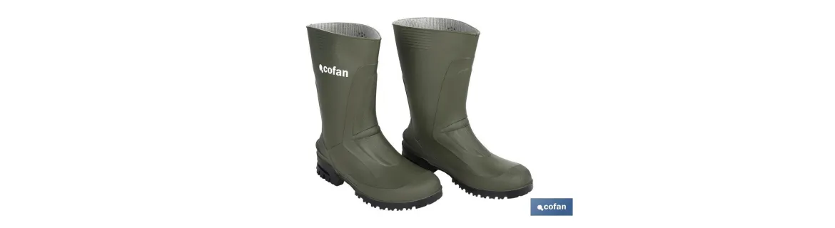 Bota de Agua | Media Caña | Fabricada PVC | Color Verde | Suela Antideslizante